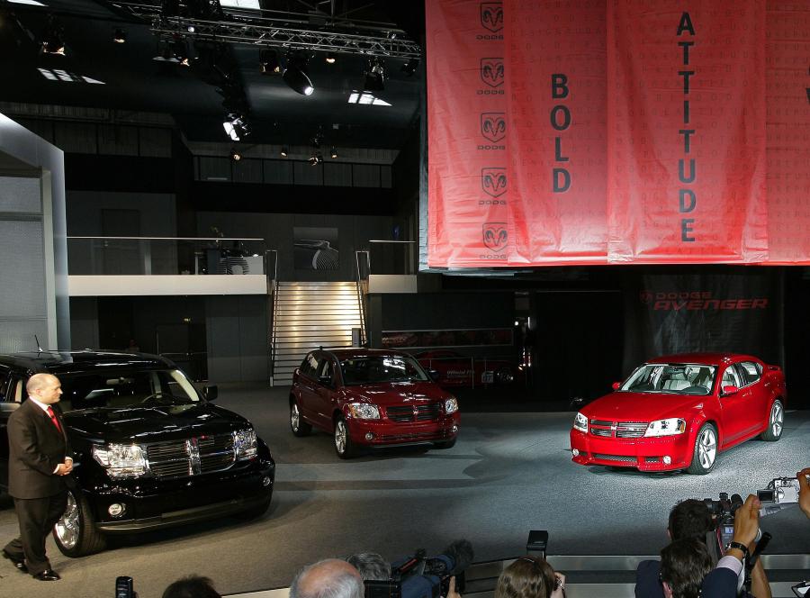  Dodge Avenger Concept 2006 года  (фото 24 из 47)